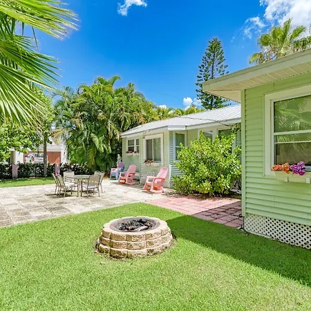 Cottage Haven-One Minute Walk To The Beach-Private Yards-Keyless Locks Bradenton Beach Exterior photo
