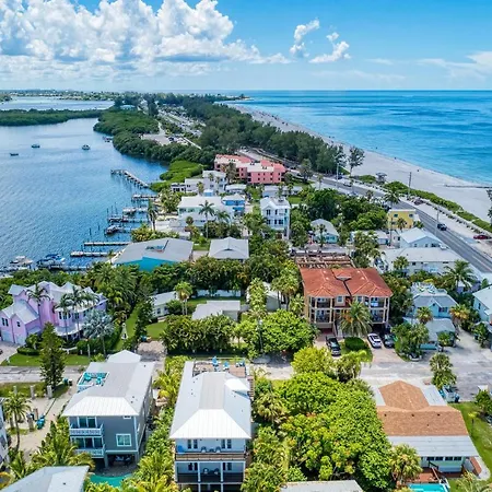 Cottage Haven-One Minute Walk To The Beach-Private Yards-Keyless Locks Bradenton Beach Exterior photo