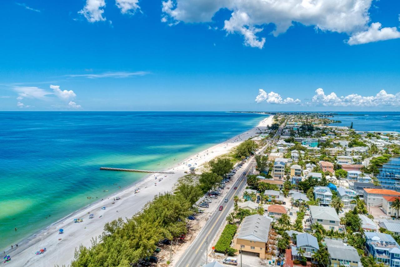 Haven-one Minute Walk To The Beach-private Yards-keyless Locks Bradenton Beach